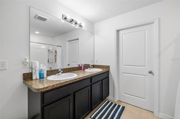 9646 TRONCAIS CIR, Thonotosassa, FL, 33592 photo 20