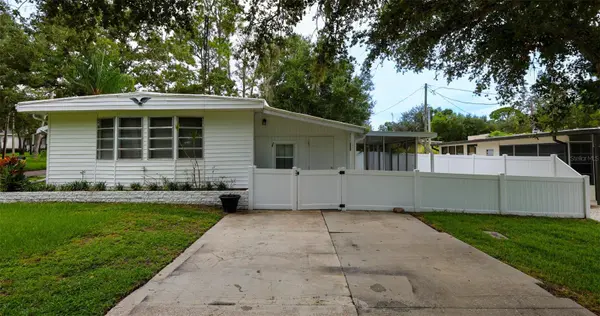 12596 143RD ST, Largo, FL 33774