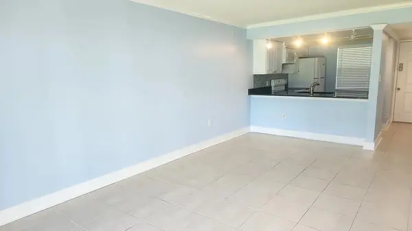 5038 TERRACE PALMS CIR #102, Tampa, FL 33617
