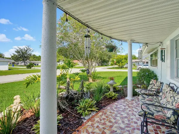 7130 HOLLYBAY RD, New Port Richey, FL 34653