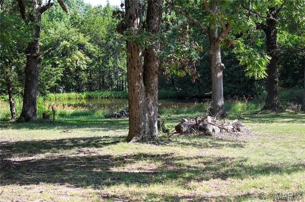 15 Windle RD, Cuba, MO 65453