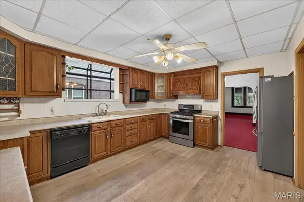 604 Sycamore ST, Belleville, IL 62220