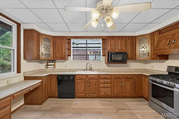 604 Sycamore ST, Belleville, IL 62220