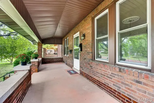 604 Sycamore ST, Belleville, IL 62220