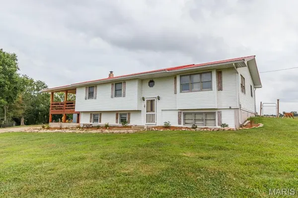 33020 Hall Rd, Richland, MO 65556