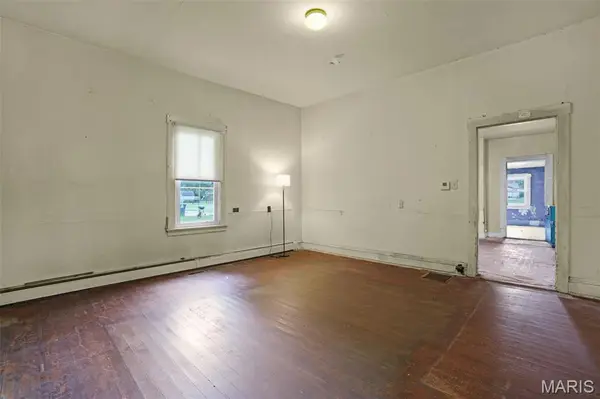 209 W 6th South ST, Mount Olive, IL 62069