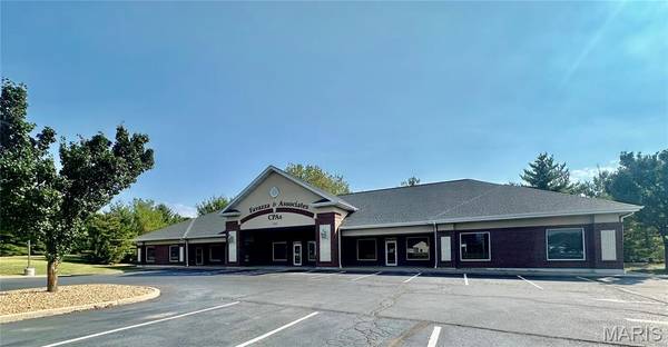 1395 Jungermann RD #D, St Peters, MO 63376