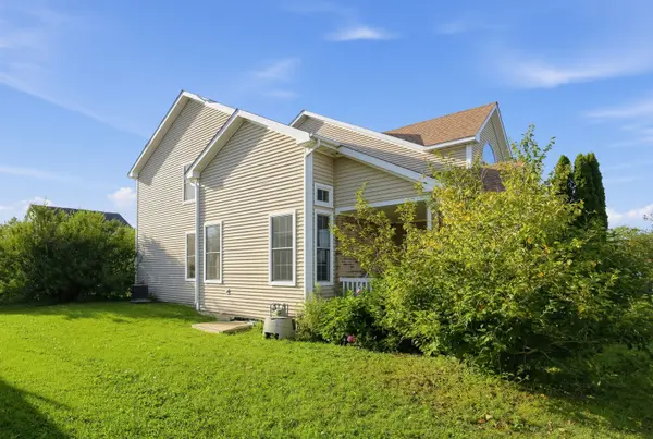 315 Stearn DR, Genoa, IL 60135