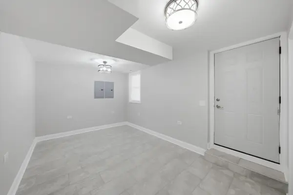5009 W Ogden AVE, Cicero, IL 60804