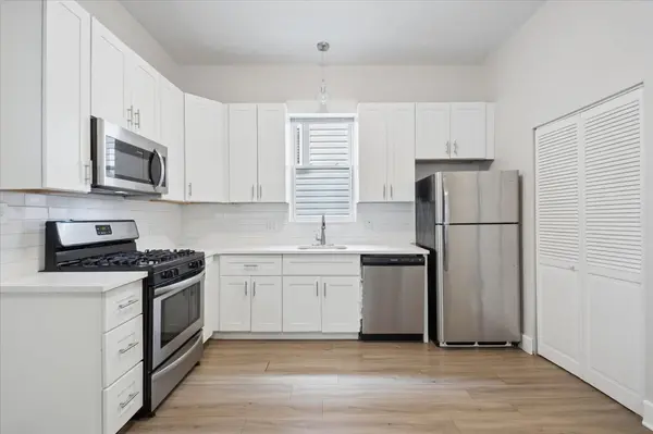 2909 N Ridgeway AVE #2, Chicago, IL 60618