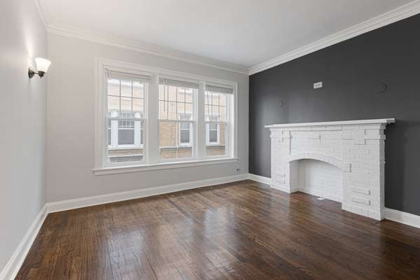 1100 W Glenlake AVE #1, Chicago, IL 60660