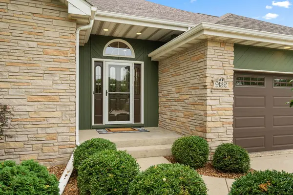 9132 Maplewood ST, St. John, IN 46373