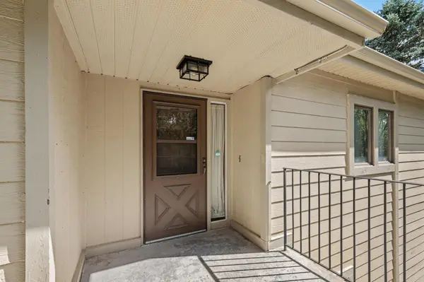 1581 Wheelock LN #206, Saint Paul, MN 55117