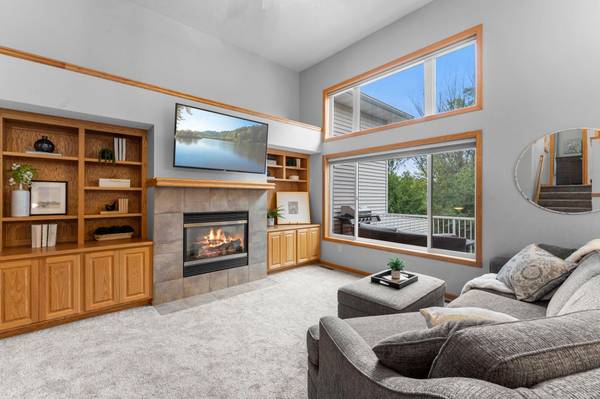 7535 Arbor LN, Savage, MN 55378