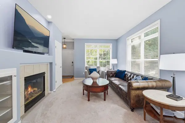 10100 Bridgehill TER, Eden Prairie, MN 55347