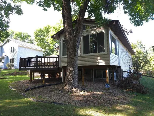 12273 Jack Pine TRL, Eden Prairie, MN 55347