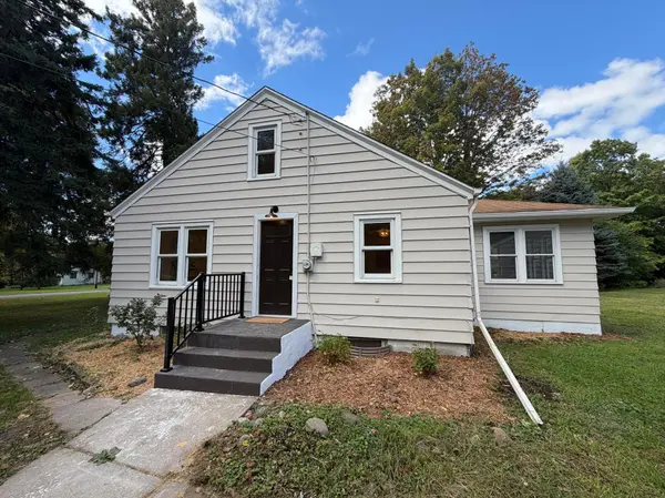 625 Bear AVE N, Vadnais Heights, MN 55127