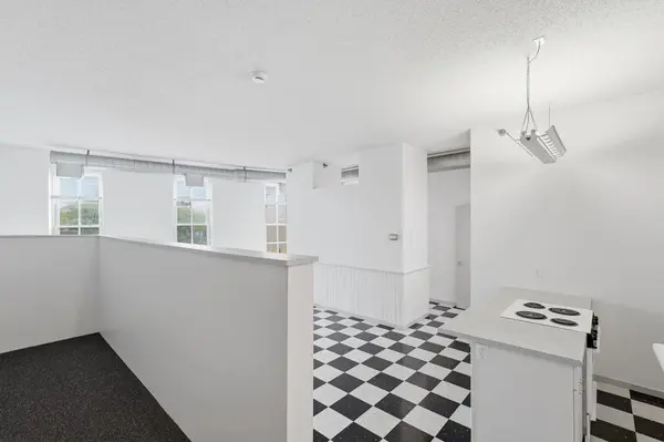 208 E Hennepin Ave #206, Minneapolis, MN 55414