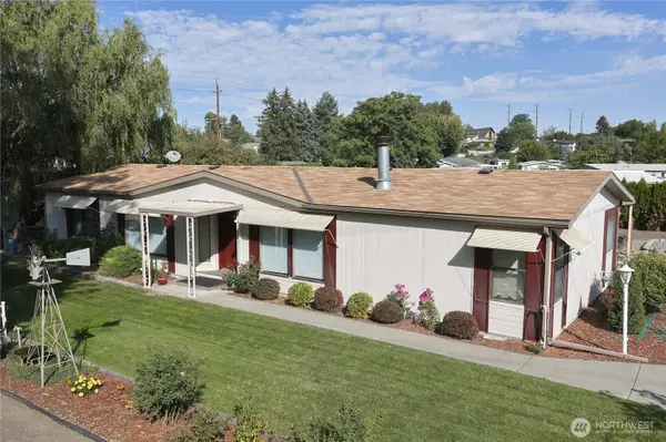 1464 Sandpiper LN, College Place, WA 99324