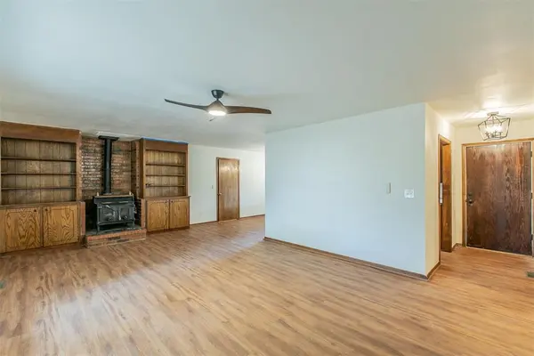 1149 N Triple X RD, Choctaw, OK 73020