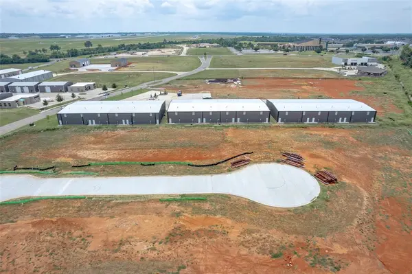 8101 Silver XING #310, Oklahoma City, OK 73132
