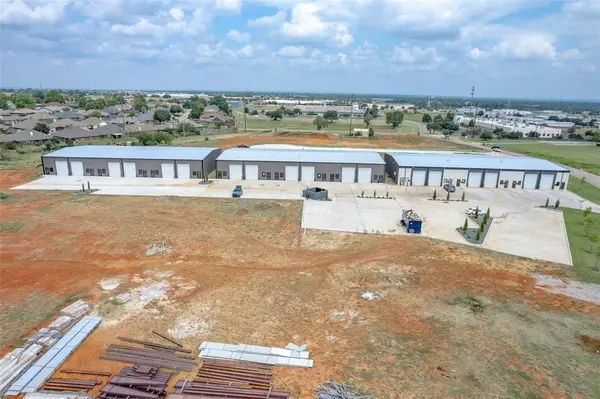 8101 Silver XING #320, Oklahoma City, OK 73132