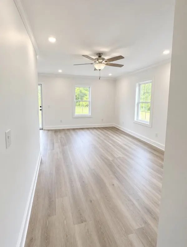 820 Pleasant Shade Hwy, Pleasant Shade, TN 37145