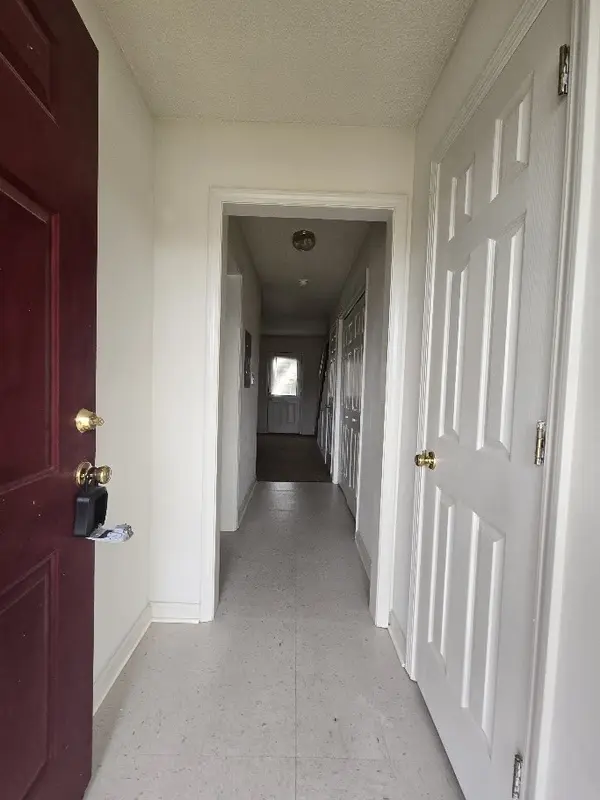 211 Tree Line Dr, Oak Grove, KY 42262