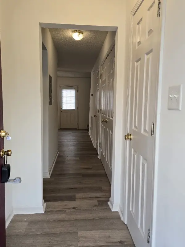 239 State Line Dr, Oak Grove, KY 42262