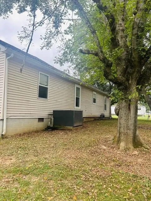 108 Butler Speedway, Bruceton, TN 38317