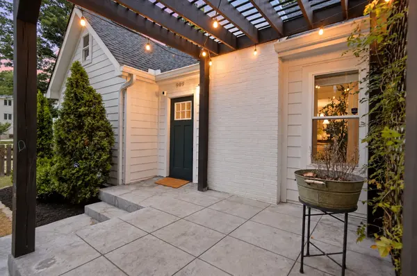 909 McClurkan Ave, Nashville, TN 37206