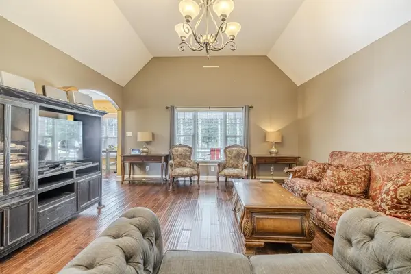 275 BRANCH ESTATE LN, Savannah, TN 38372