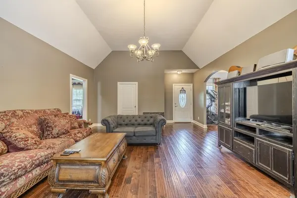 275 BRANCH ESTATE LN, Savannah, TN 38372