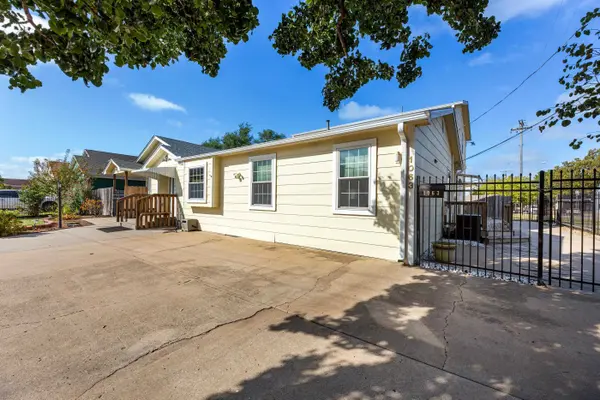 1061-1063 N Water Street, Wichita, KS 67203