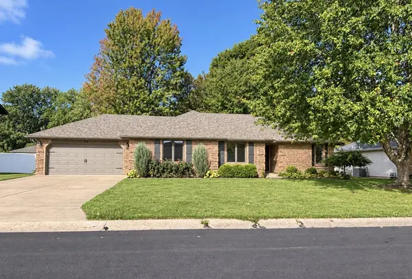 711 S Hampton Avenue,  Republic,  MO 65738