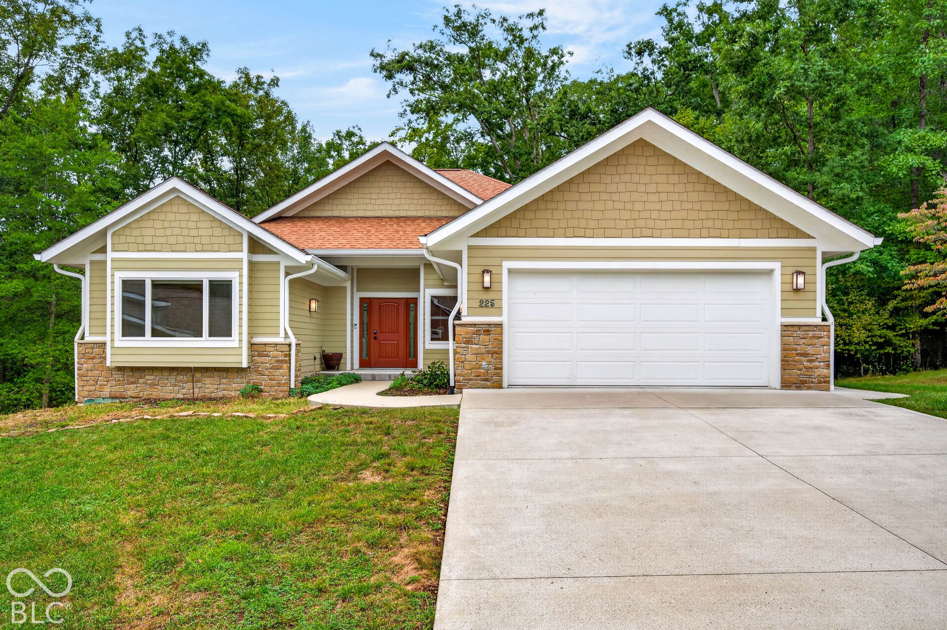 225 Pine Hills DR, Nashville, IN 47448