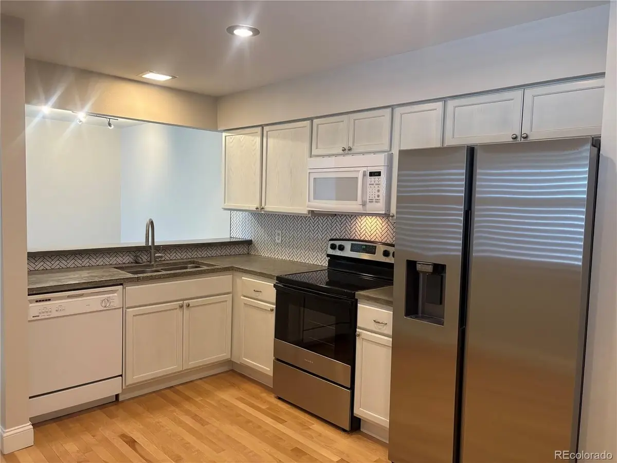 7175 S Gaylord #B, Centennial, CO 80122