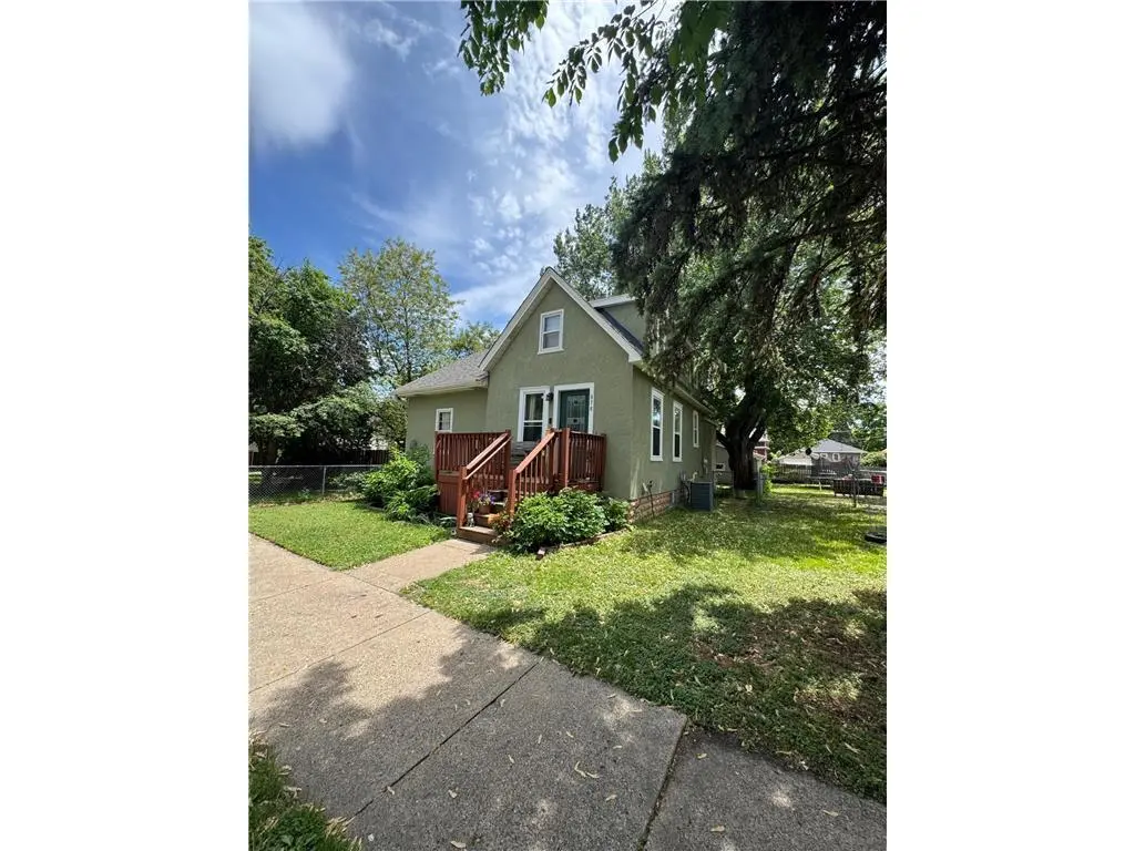 878 Monroe CT, Saint Paul, MN 55102