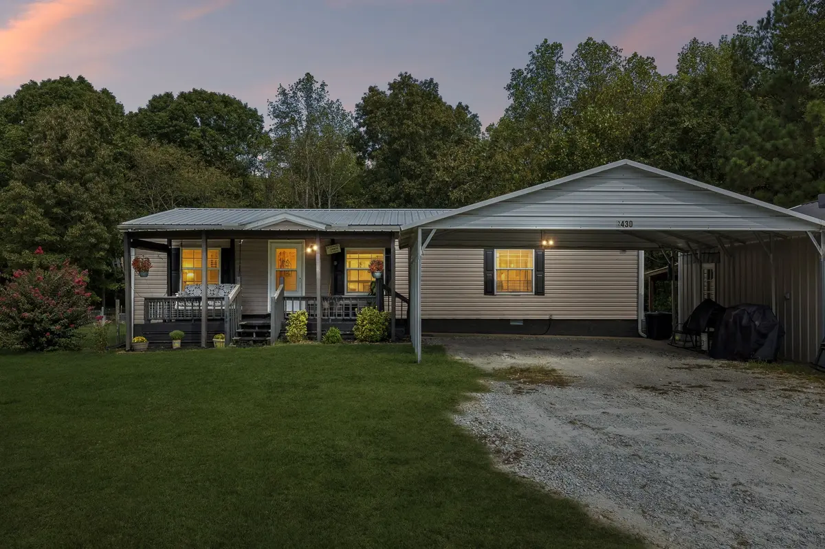 2430 Old Natchez Trace Trl, Camden, TN 38320
