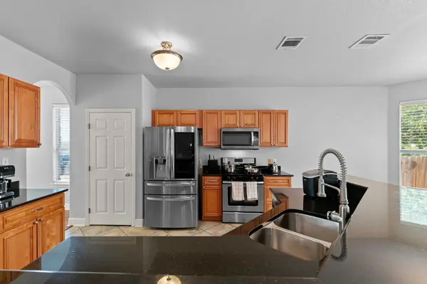12220 Tanglewild DR, Austin, TX 78758