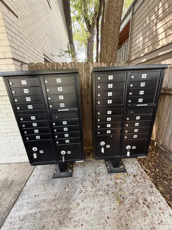 1111 W 10th ST #203, Austin, TX 78703
