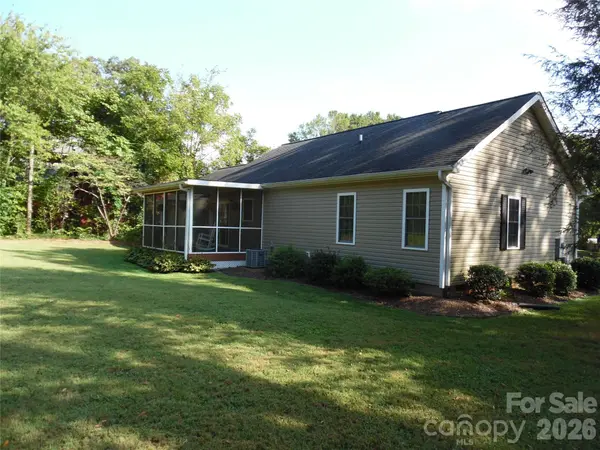 216 W 7th ST, Newton, NC 28658