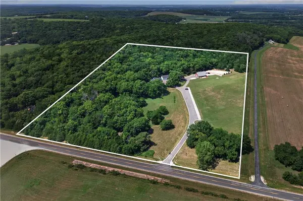 1558 N 600 RD, Baldwin City, KS 66006