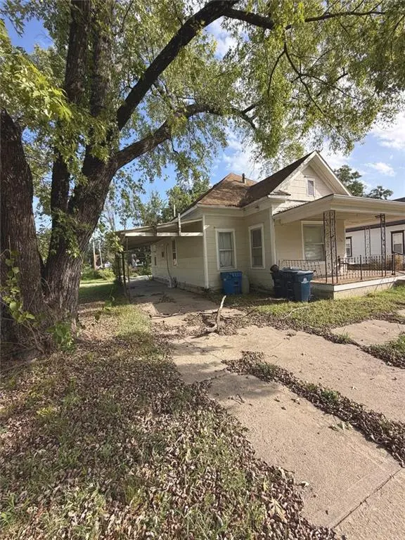 1120 W Myrtle ST, Independence, KS 67301