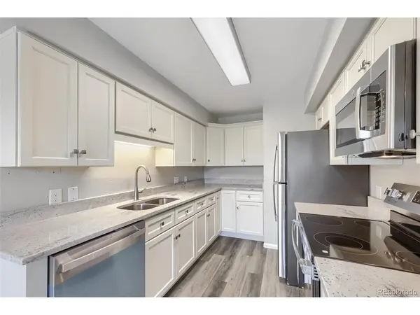 7395 E Eastman #203L, Denver, CO 80231