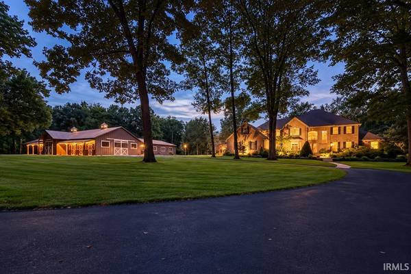 55015 Colonial Ridge DR, Bristol, IN 46507-9317