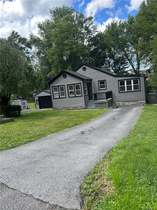 23 Wright AVE, Hyde Park, NY 12538
