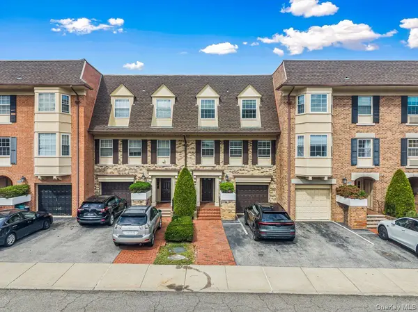 1301 Michael CT #1623, Bayside, NY 11360