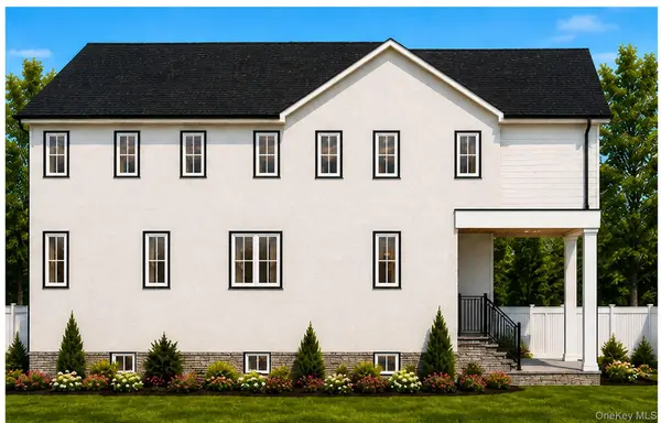 111 Cypress LN, Westbury, NY 11590