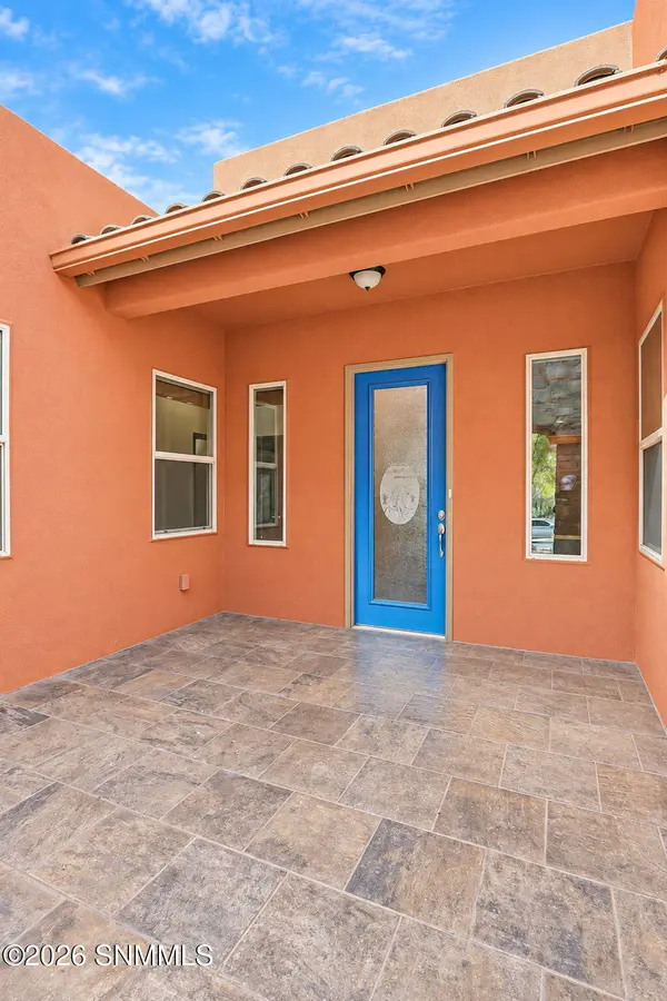 4335 Isleta CT, Las Cruces, NM 88011